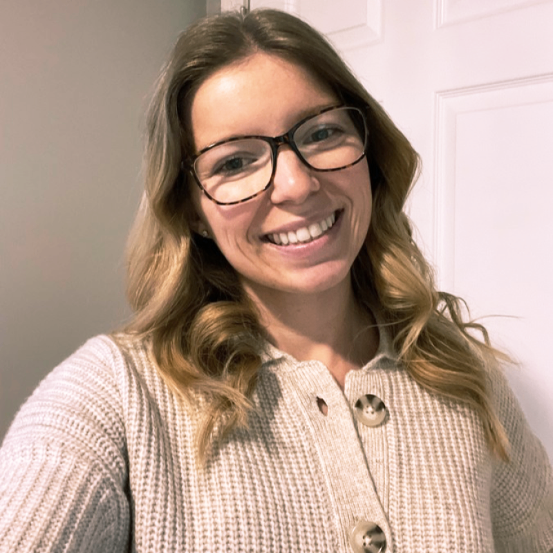 Amanda Izzi — Mobile Notary in Foster, RI
