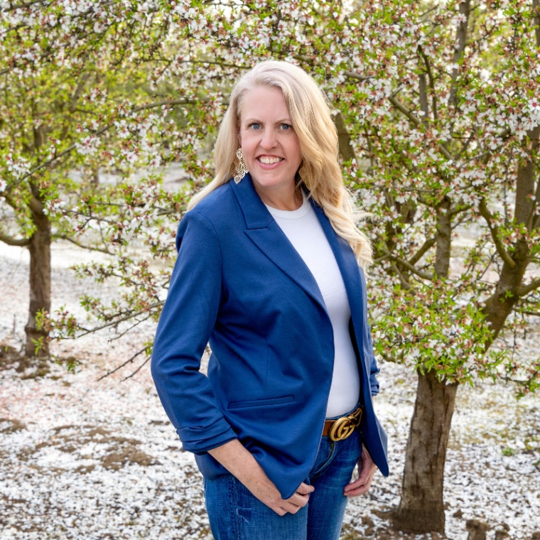 Tara Art — Mobile Notary in Yuba City, CA