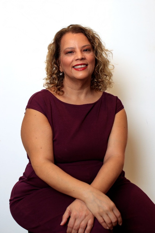 Damaris Aquino — Mobile Notary in Chicago, IL