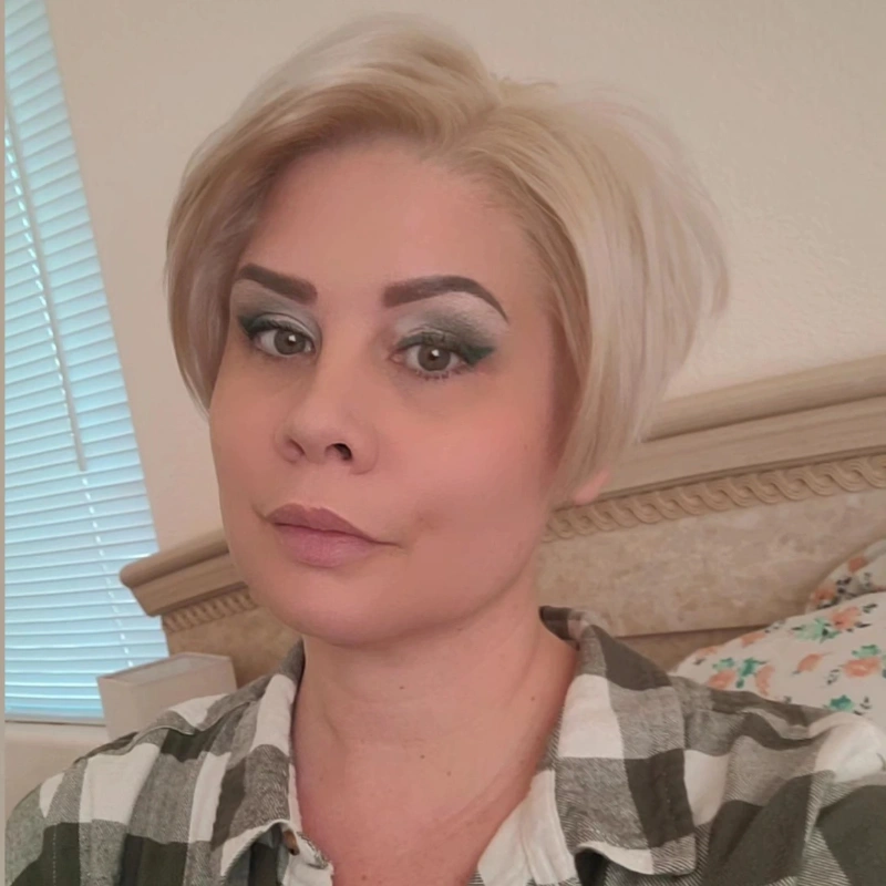 Nicole Yochum — Mobile Notary in Las Vegas, NV