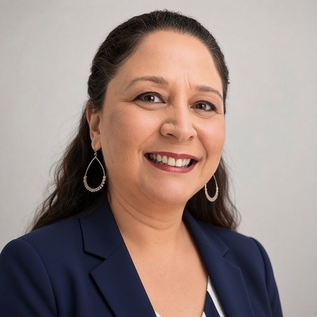 Yesenia Lindsay — Mobile Notary in Rockwall, TX