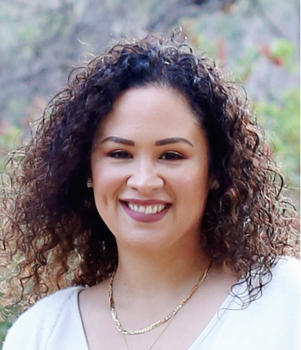 Yamilett Aillon — Mobile Notary in Lake Elsinore, CA