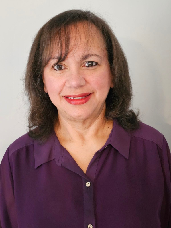 Ana M Rodriguez — Mobile Notary in Naples, FL
