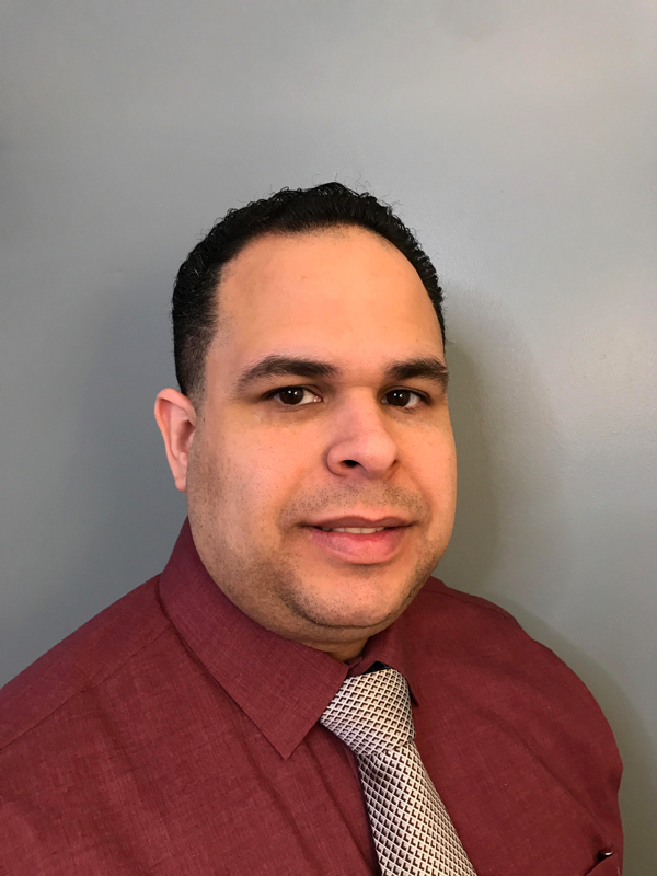 Johnny Reinoso — Mobile Notary in Philadelphia, PA