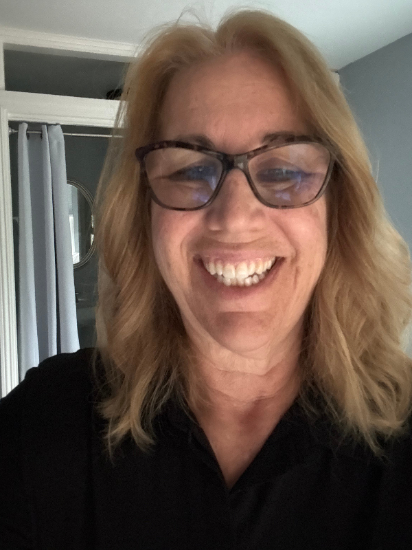 sheri ross — Mobile Notary in Emerald Hills, CA