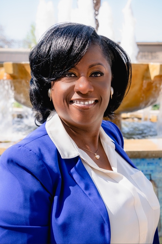Lynda Edwards — Mobile Notary in Pittsburg, CA