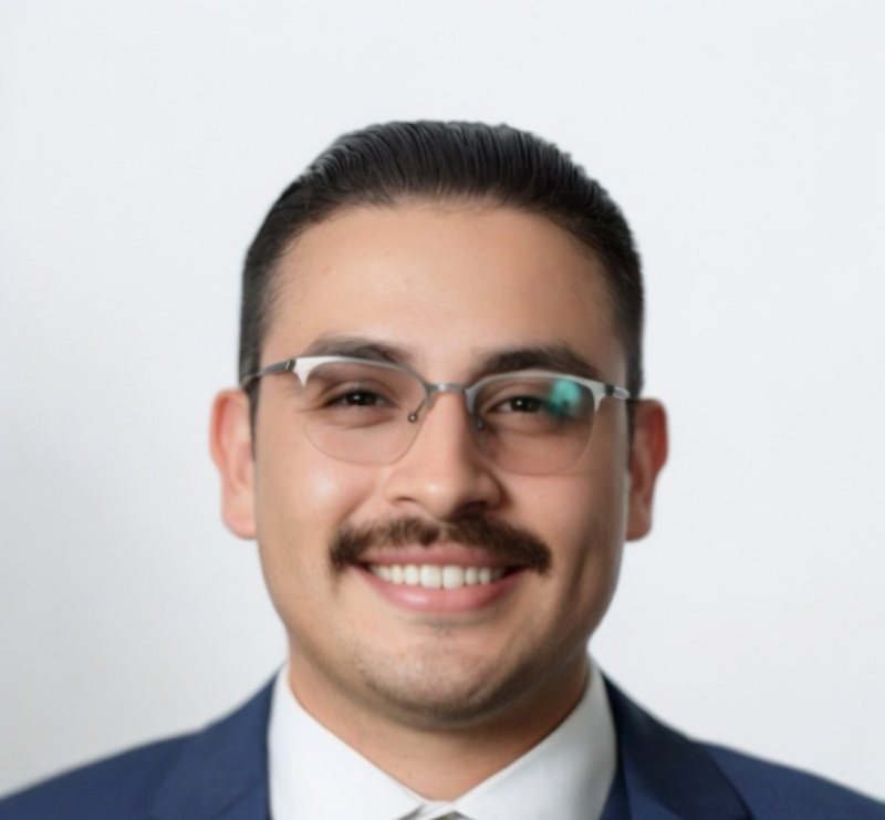 Ricardo Martinez Jr — Mobile Notary in Studio City, CA