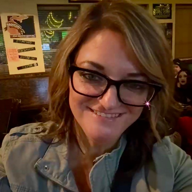 Cristine Woznicki — Mobile Notary in Kalamazoo, MI
